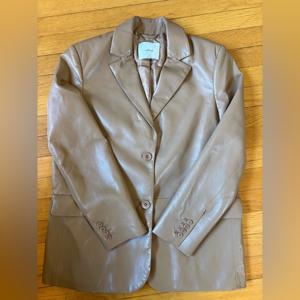 Aritiza - Wilfred single breasted Blazer - Picture 8 of 15